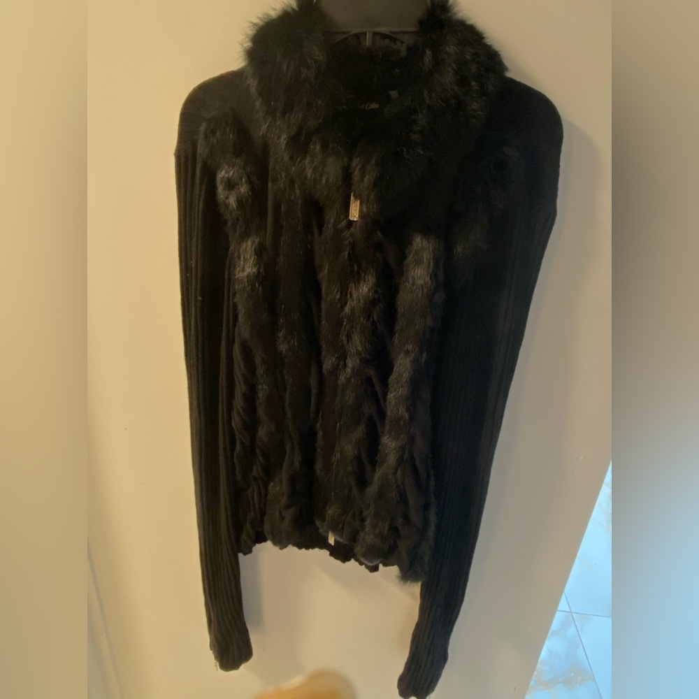 Faux Fur Vest in Black - Picture 2 of 10